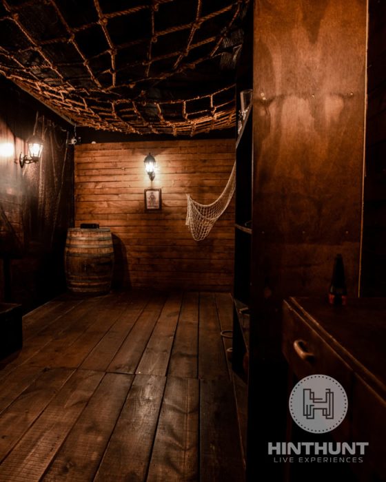 hinthunt-escape-room-shipwrecked-inside